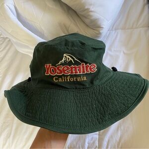 Yosemite bucket hat